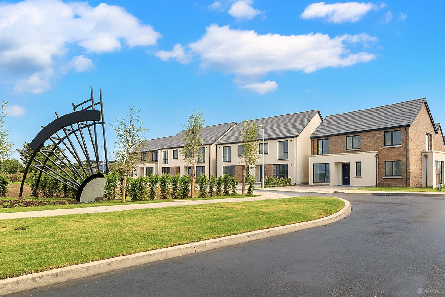 Laois Scaffolding_Ballymakenny New Build Homes by Castlethorn